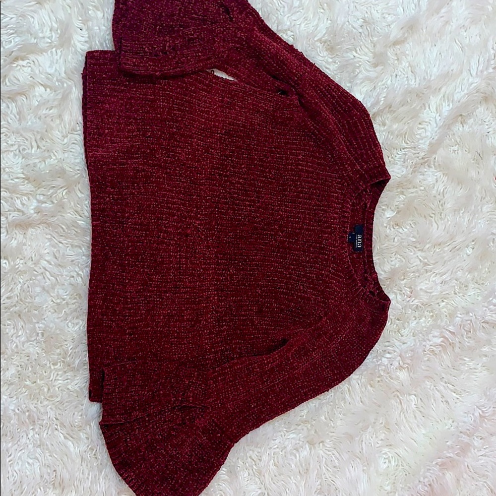 Woman's Large Maroon Sweater